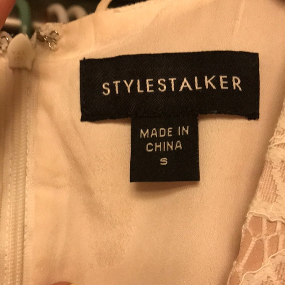 White romper with pockets - Picture 2 of 2